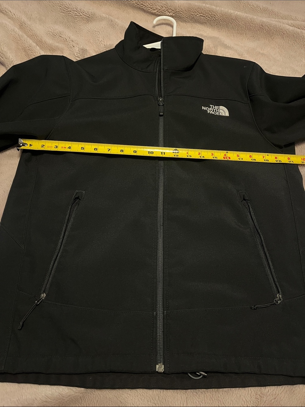 The North Face Soft Shell Jacket - Picture 8 of 9